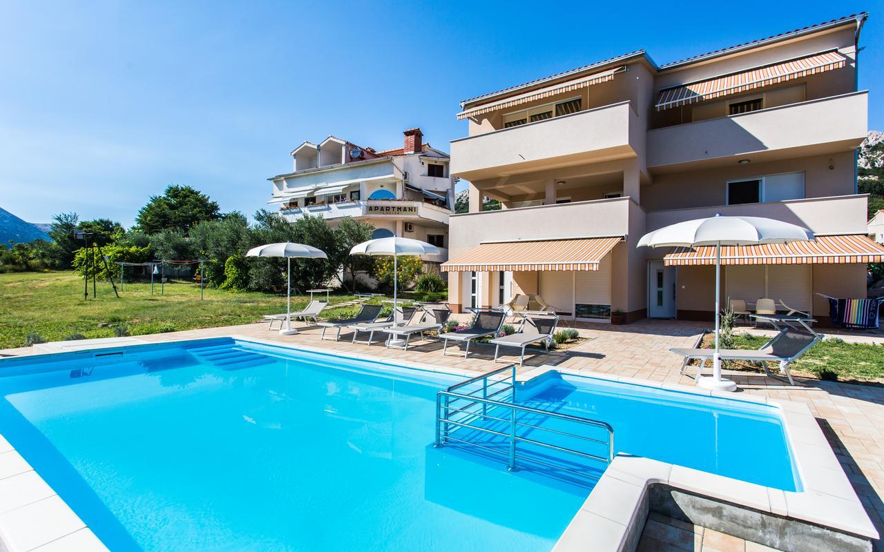 Apartments Viktorija 2 Башка Екстер'єр фото