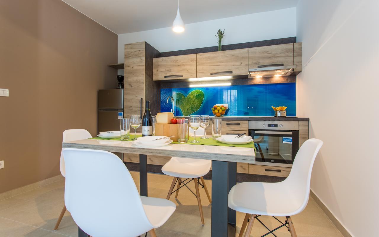 Apartments Viktorija 2 Башка Екстер'єр фото